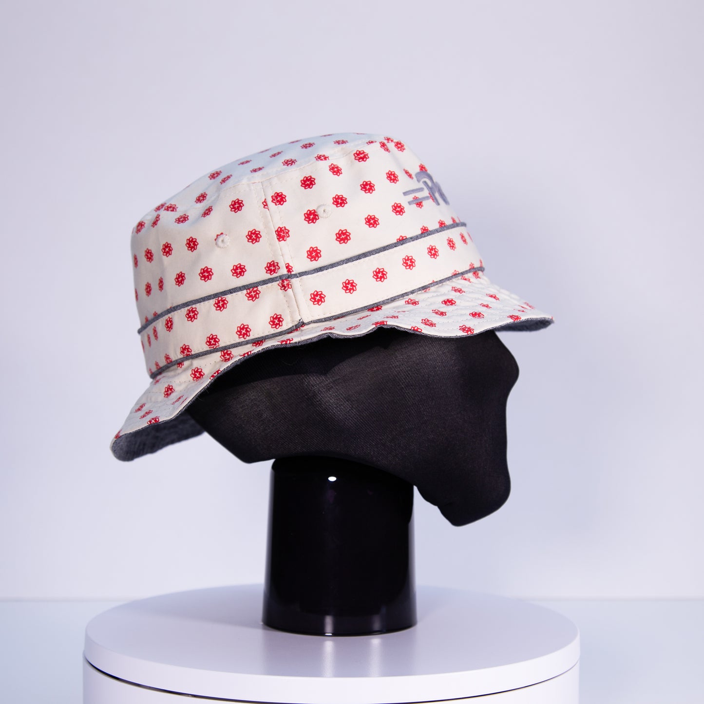 The Daniel in X Wheel Printed Twill